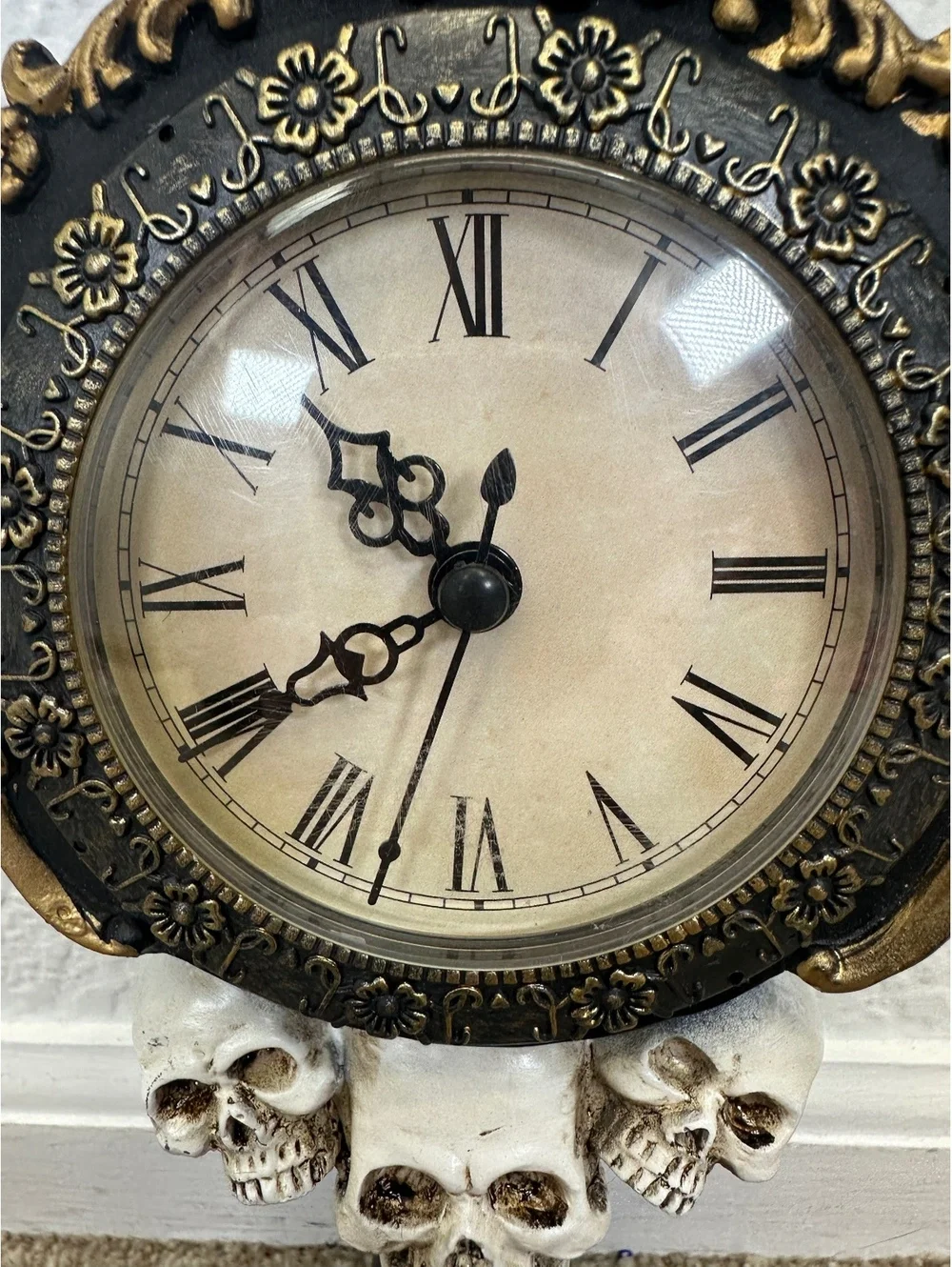 Gothic Halloween Skull Desk Clock Dark Academia Works Tested Creepy Resin